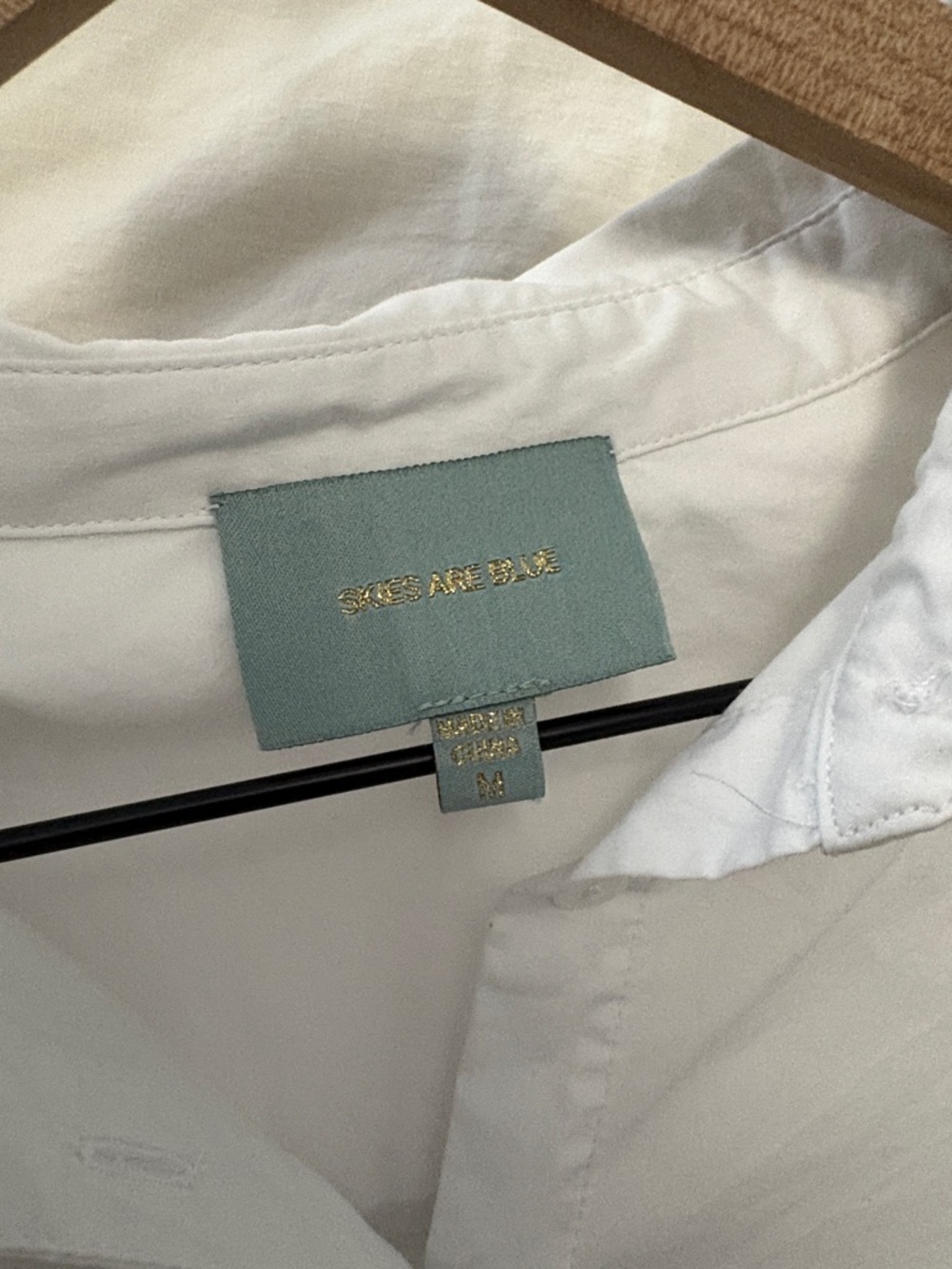Classic White Tie-Sleeve Button-Down Shirt - Picture 9 of 13